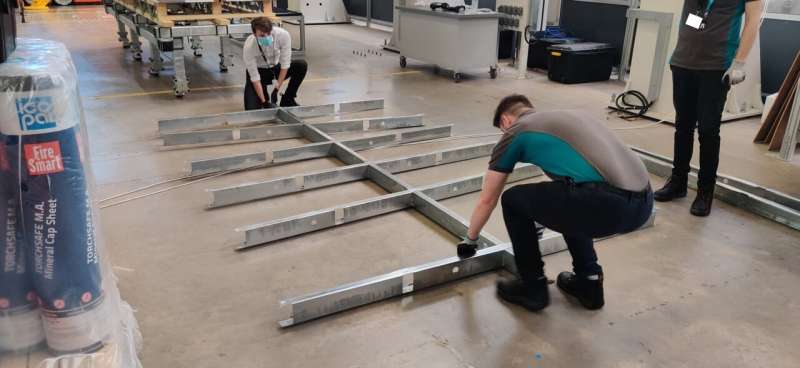 An open-source benchmark to evaluate the manipulation and planning skills of assembly robots