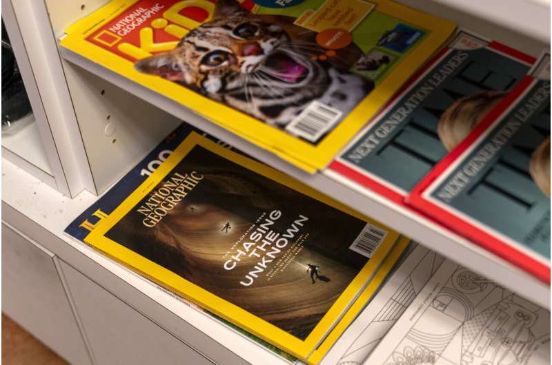 National Geographic will end newsstand sales of magazine next year, focus on subscriptions, digital